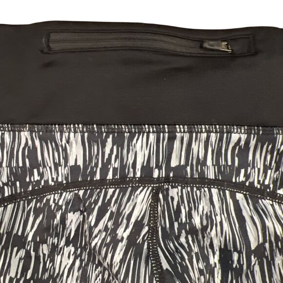 Nike Dri FIT Capri Leggings Small Athletic Abstract Print Yoga Workout Pants - Picture 7 of 14